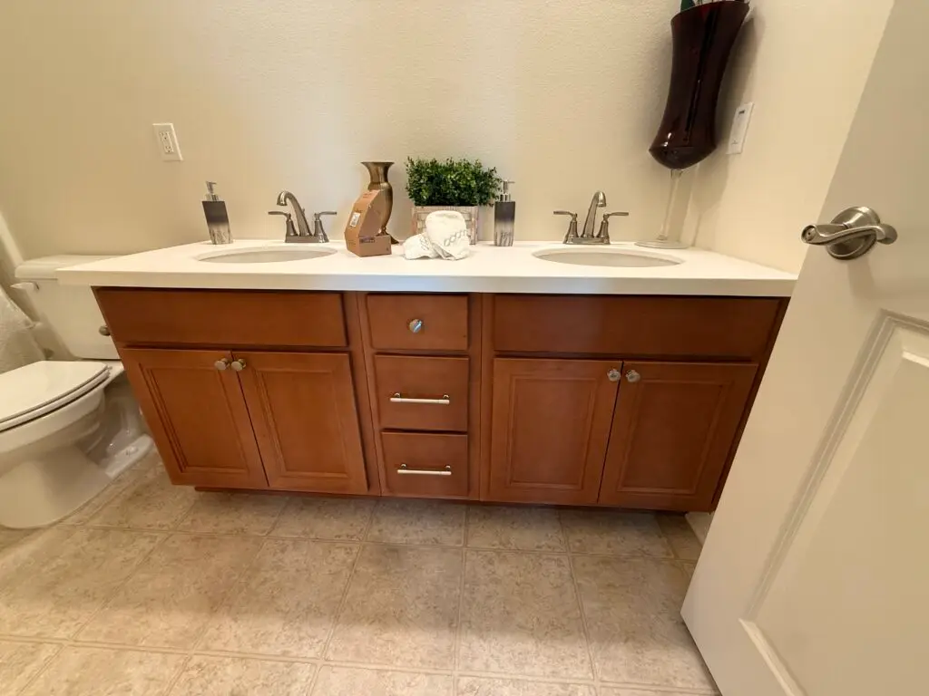 Cabinet Hardware Installation in Chula Vista — chula vista